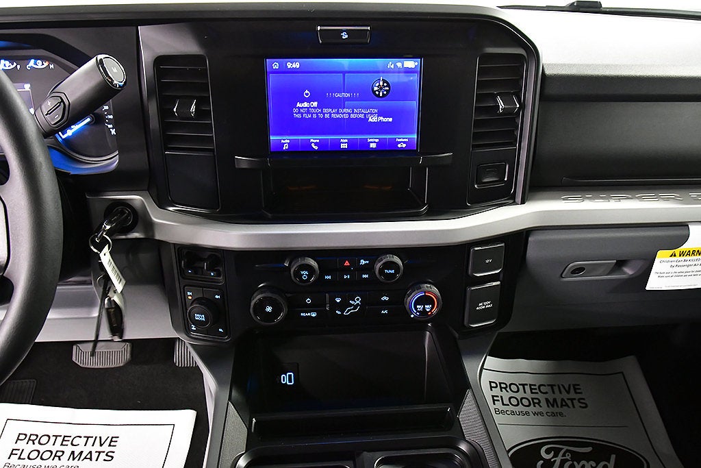 2027 Ford F-250SD XLT 6-3/4' Box