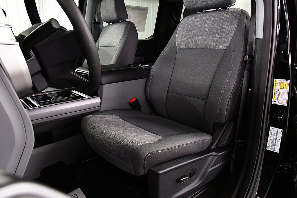 2027 Ford F-250SD XLT 6-3/4' Box