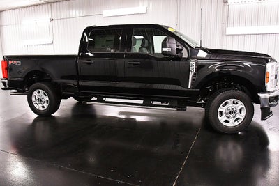 2027 Ford F-250SD XLT 6-3/4' Box