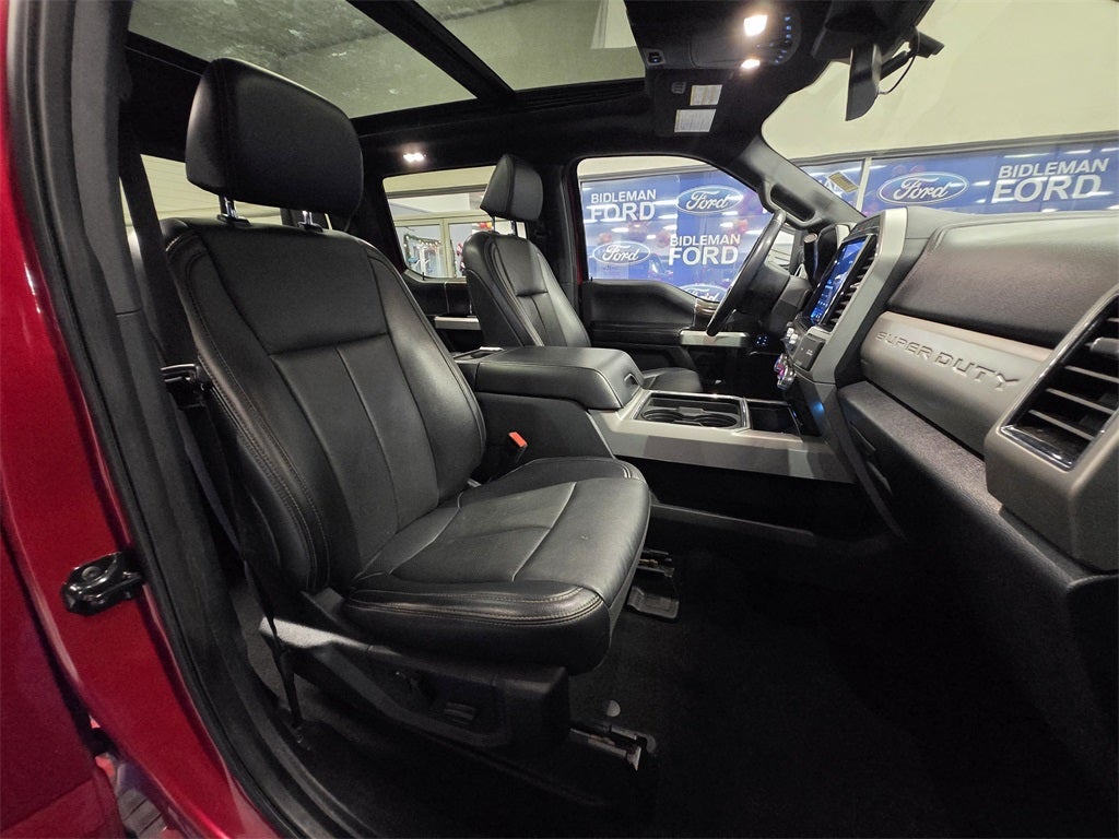 2022 Ford F-250SD Lariat Sport 8' Box