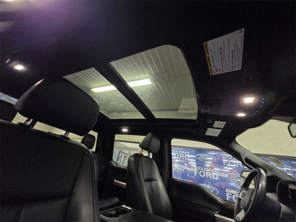 2022 Ford F-250SD Lariat Sport 8' Box