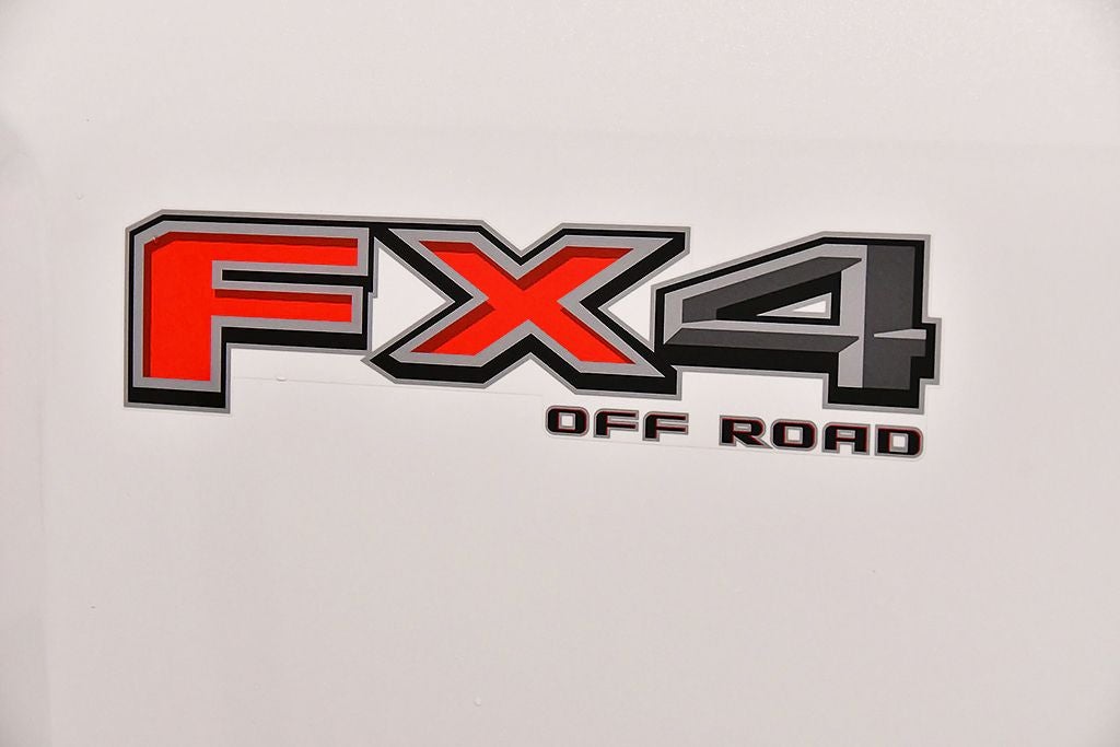 2025 Ford F-250SD Platinum 6-3/4' Box