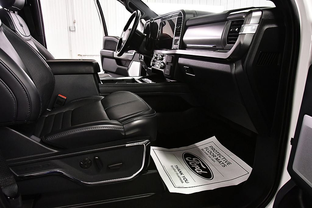 2025 Ford F-250SD Platinum 6-3/4' Box