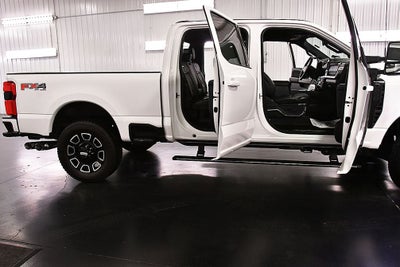 2025 Ford F-250SD Platinum 6-3/4' Box