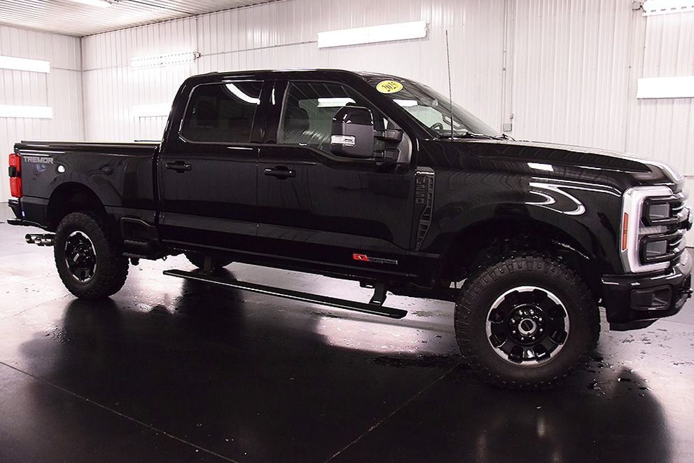 2025 Ford F-250SD Platinum Tremor 6-3/4' Box