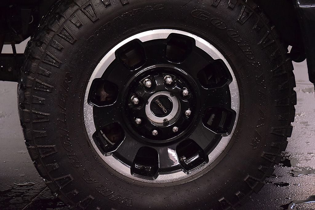 2025 Ford F-250SD Platinum Tremor 6-3/4' Box