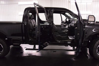 2025 Ford F-250SD Platinum Tremor 6-3/4' Box