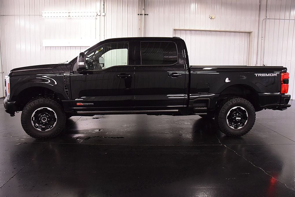 2025 Ford F-250SD Platinum Tremor 6-3/4' Box