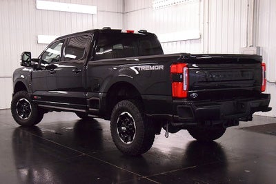 2025 Ford F-250SD Platinum Tremor 6-3/4' Box