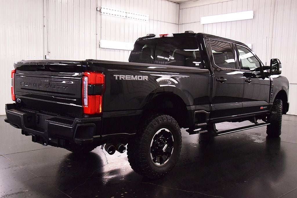 2025 Ford F-250SD Platinum Tremor 6-3/4' Box