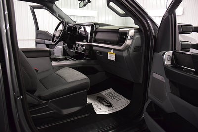 2027 Ford F-250SD XLT 6-3/4' Box