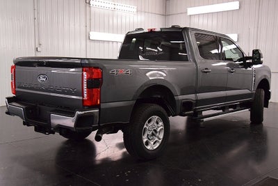 2027 Ford F-250SD XLT 6-3/4' Box