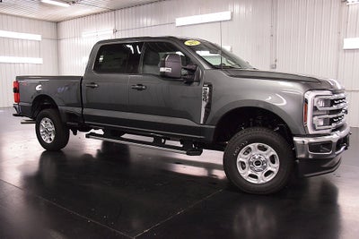 2027 Ford F-250SD XLT 6-3/4' Box