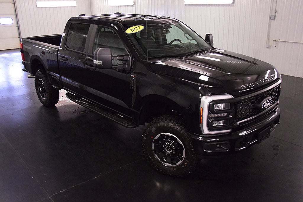 2027 Ford F-250SD XL STX Tremor Off-Road 6-3/4' Box