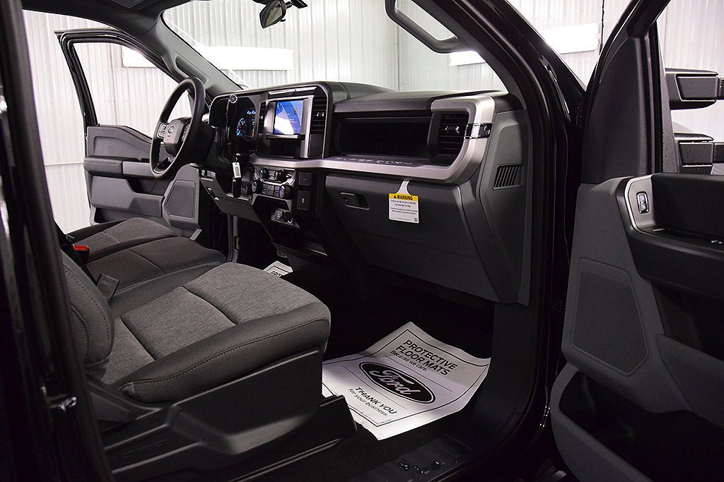 2027 Ford F-250SD XL STX Tremor Off-Road 6-3/4' Box
