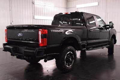 2027 Ford F-250SD XL STX Tremor Off-Road 6-3/4' Box