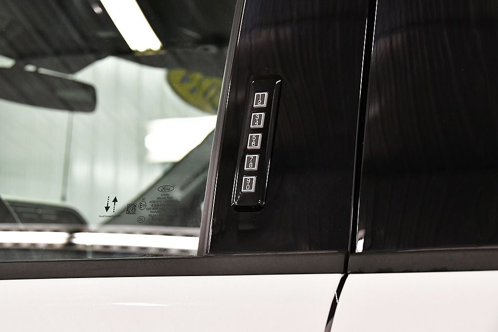 2024 Ford F-250SD Lariat 8' Box