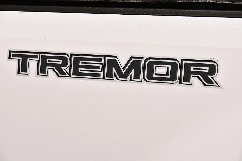 2022 Ford F-250SD Lariat Tremor Sport 6-3/4' Box