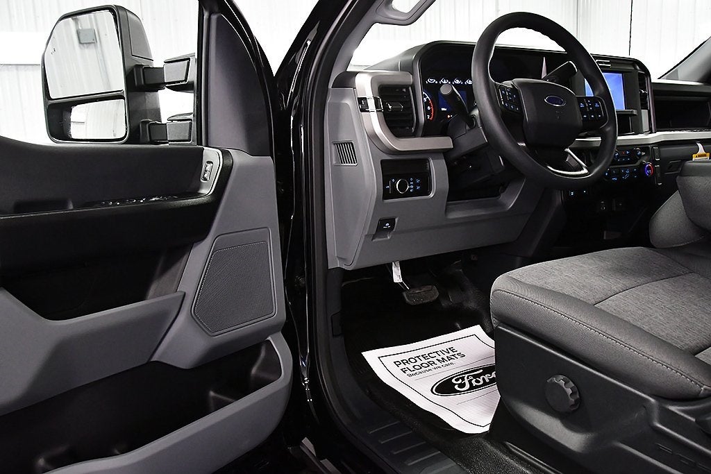 2026 Ford F-350SD XL 8' Box