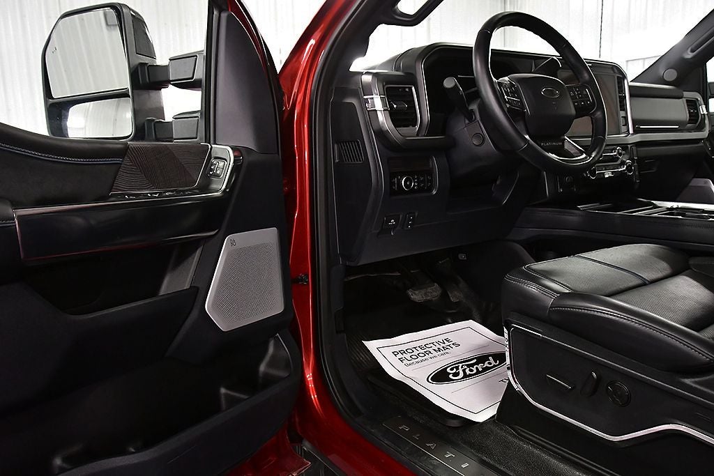 2025 Ford F-350SD Platinum 6-3/4' Box
