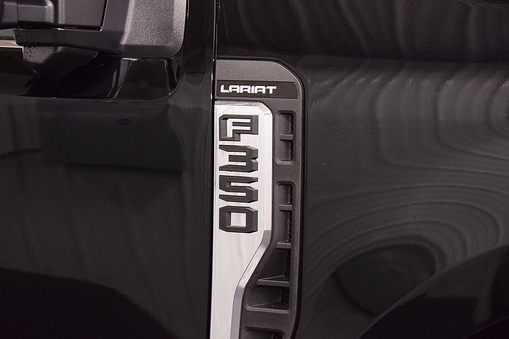 2027 Ford F-350SD Lariat 6-3/4' Box