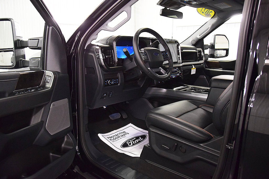2027 Ford F-350SD Lariat 6-3/4' Box