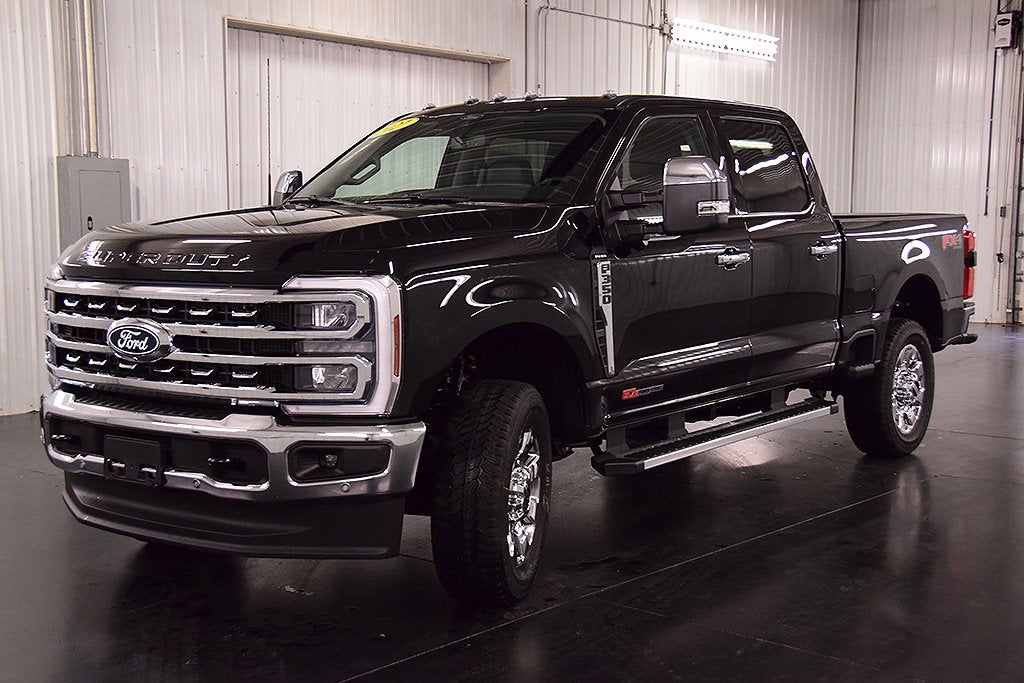 2027 Ford F-350SD Lariat 6-3/4' Box