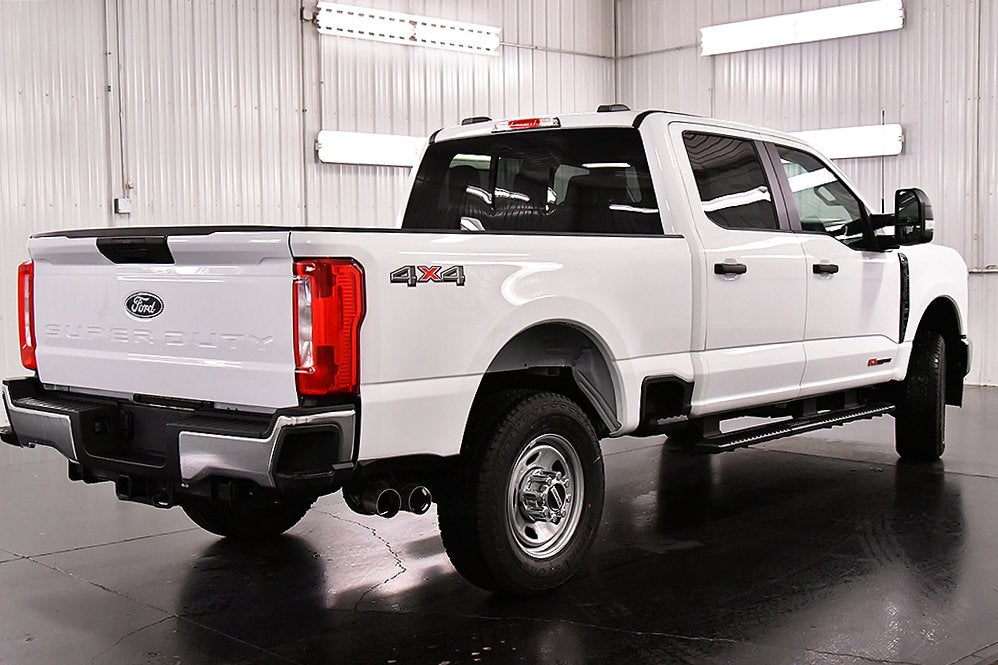 2027 Ford F-350SD XL 6-3/4' Box