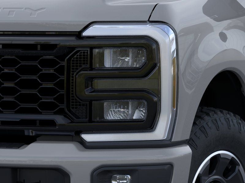 2026 Ford F-350SD Lariat Tremor 6-3/4' Box