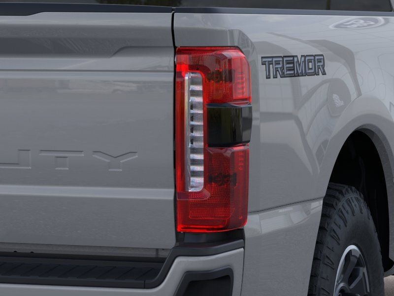 2026 Ford F-350SD Lariat Tremor 6-3/4' Box