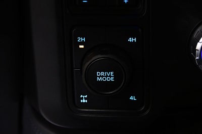 2025 Ford F-350SD Platinum 8' Box