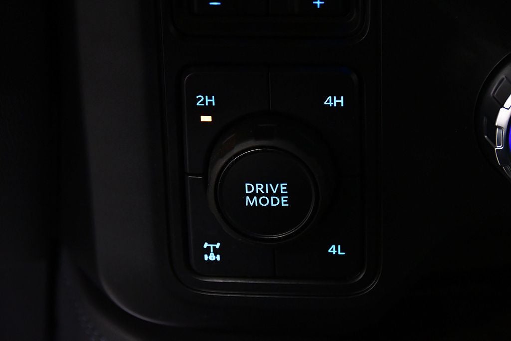 2025 Ford F-350SD Platinum 8' Box
