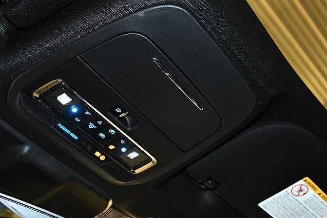 2025 Ford F-350SD Platinum 8' Box