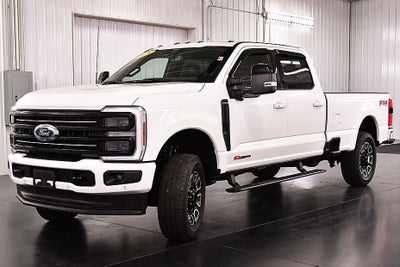 2025 Ford F-350SD Platinum 8' Box