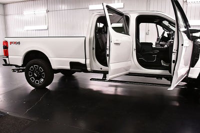 2025 Ford F-350SD Platinum 8' Box