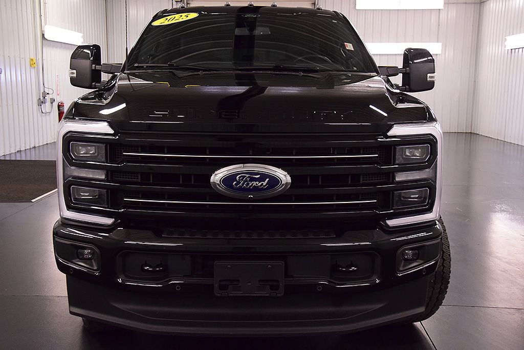 2025 Ford F-350SD Platinum 6-3/4' Box