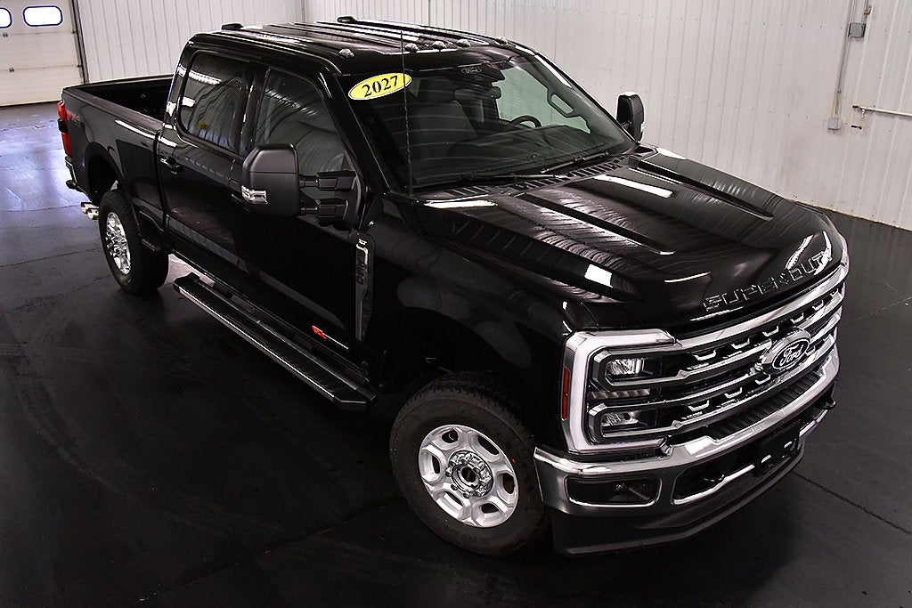 2027 Ford F-350SD XLT 6-3/4' Box