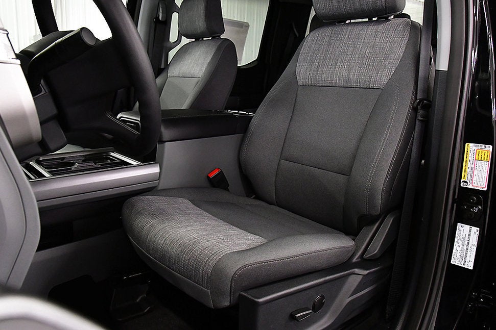 2027 Ford F-350SD XLT 6-3/4' Box