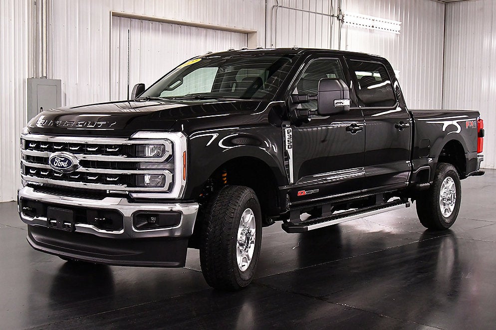 2027 Ford F-350SD XLT 6-3/4' Box