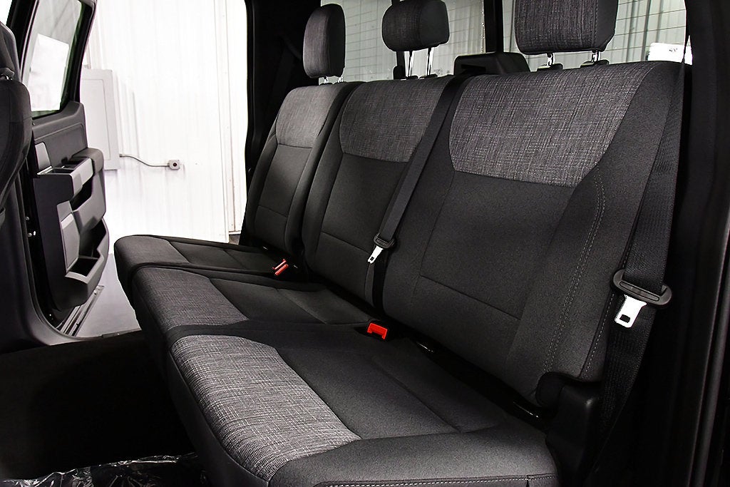 2027 Ford F-350SD XLT 6-3/4' Box