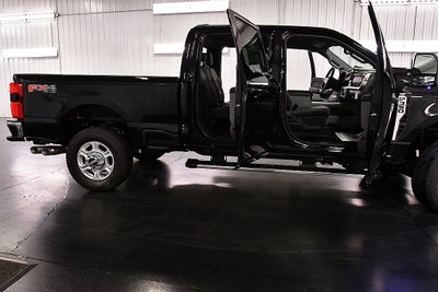 2027 Ford F-350SD XLT 6-3/4' Box