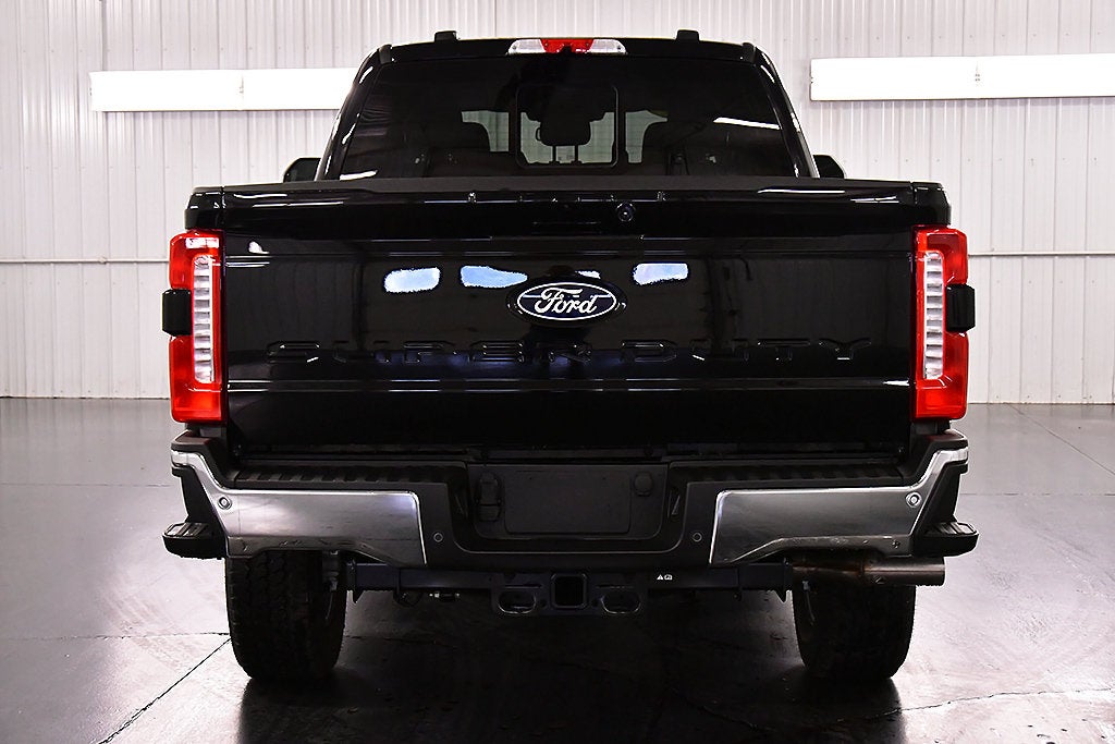 2027 Ford F-350SD XLT 6-3/4' Box