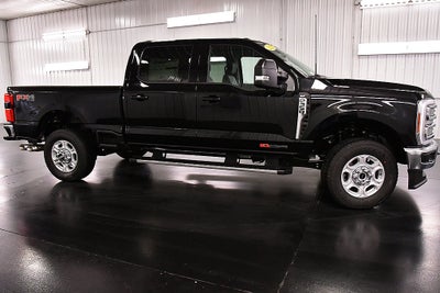 2027 Ford F-350SD XLT 6-3/4' Box
