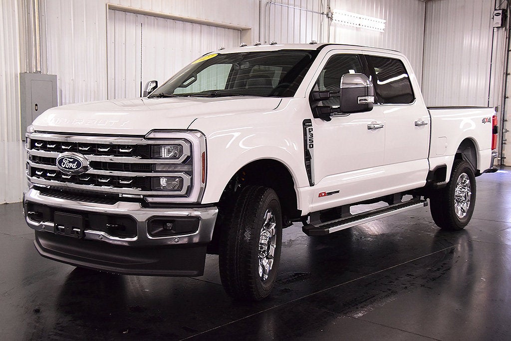 2027 Ford F-350SD Lariat 6-3/4' Box