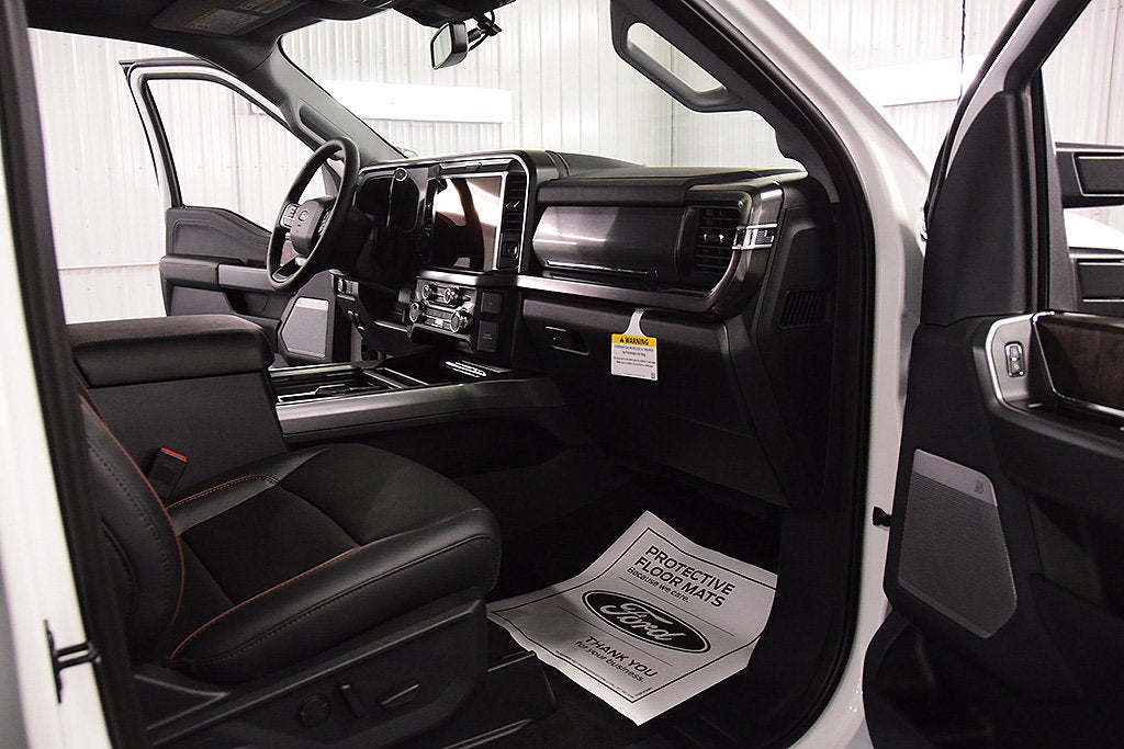 2027 Ford F-350SD Lariat 6-3/4' Box