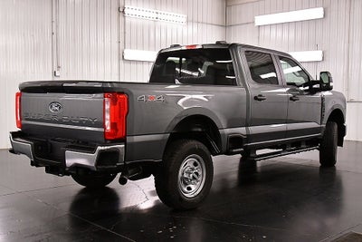 2027 Ford F-350SD XL 6-3/4' Box