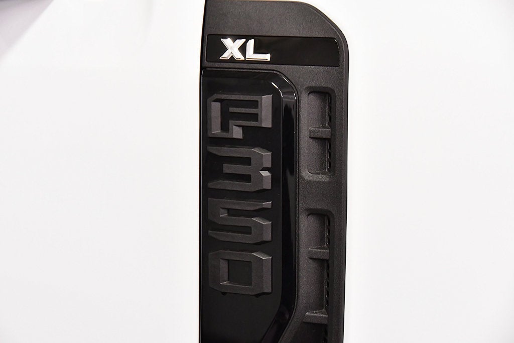 2027 Ford F-350SD XL 6-3/4' Box