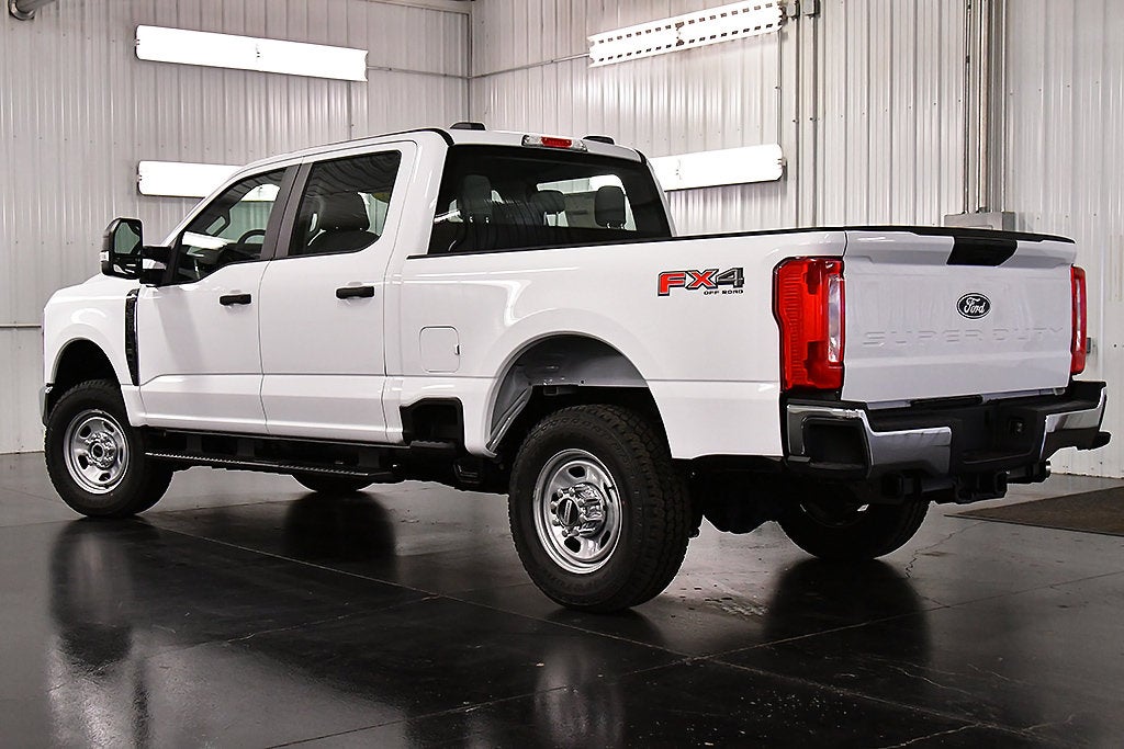 2027 Ford F-350SD XL 6-3/4' Box
