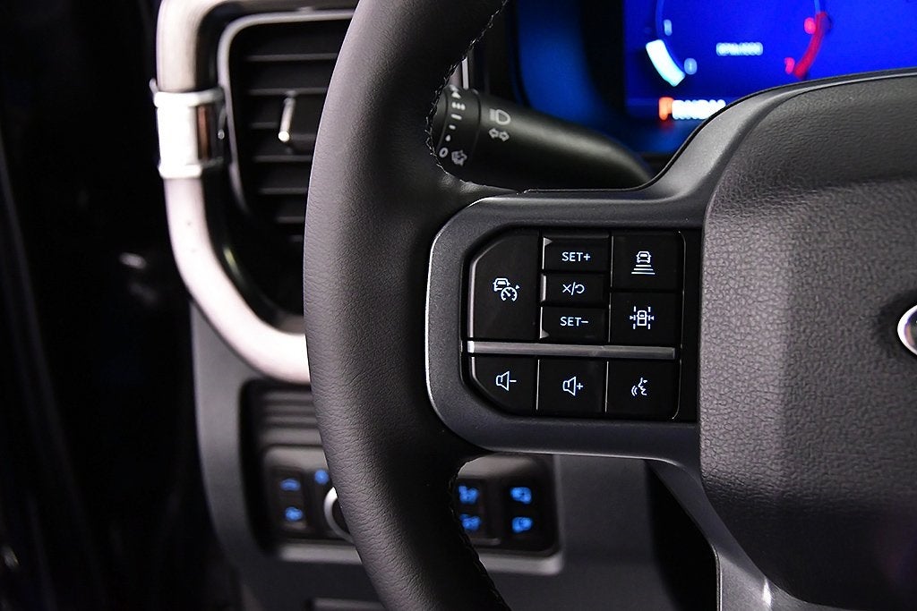 2026 Ford F-350SD Lariat 6-3/4' Box