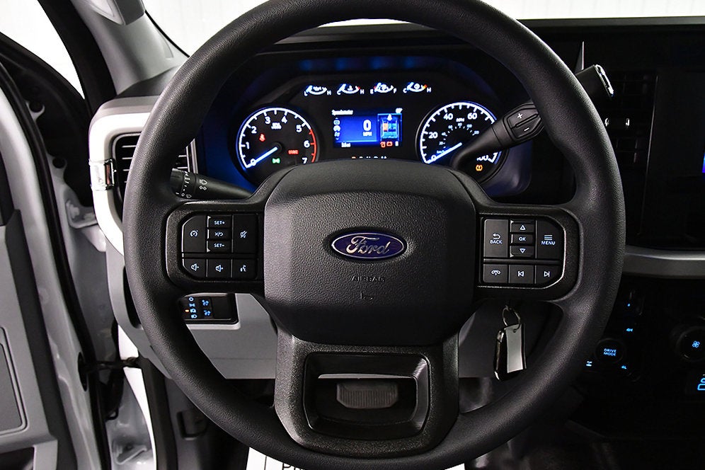 2027 Ford F-350SD XL 8' Box
